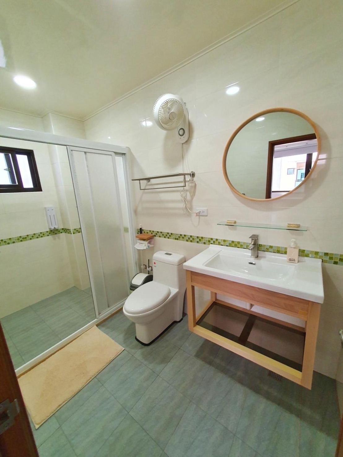 Travelers Hostel Magong Bagian luar foto